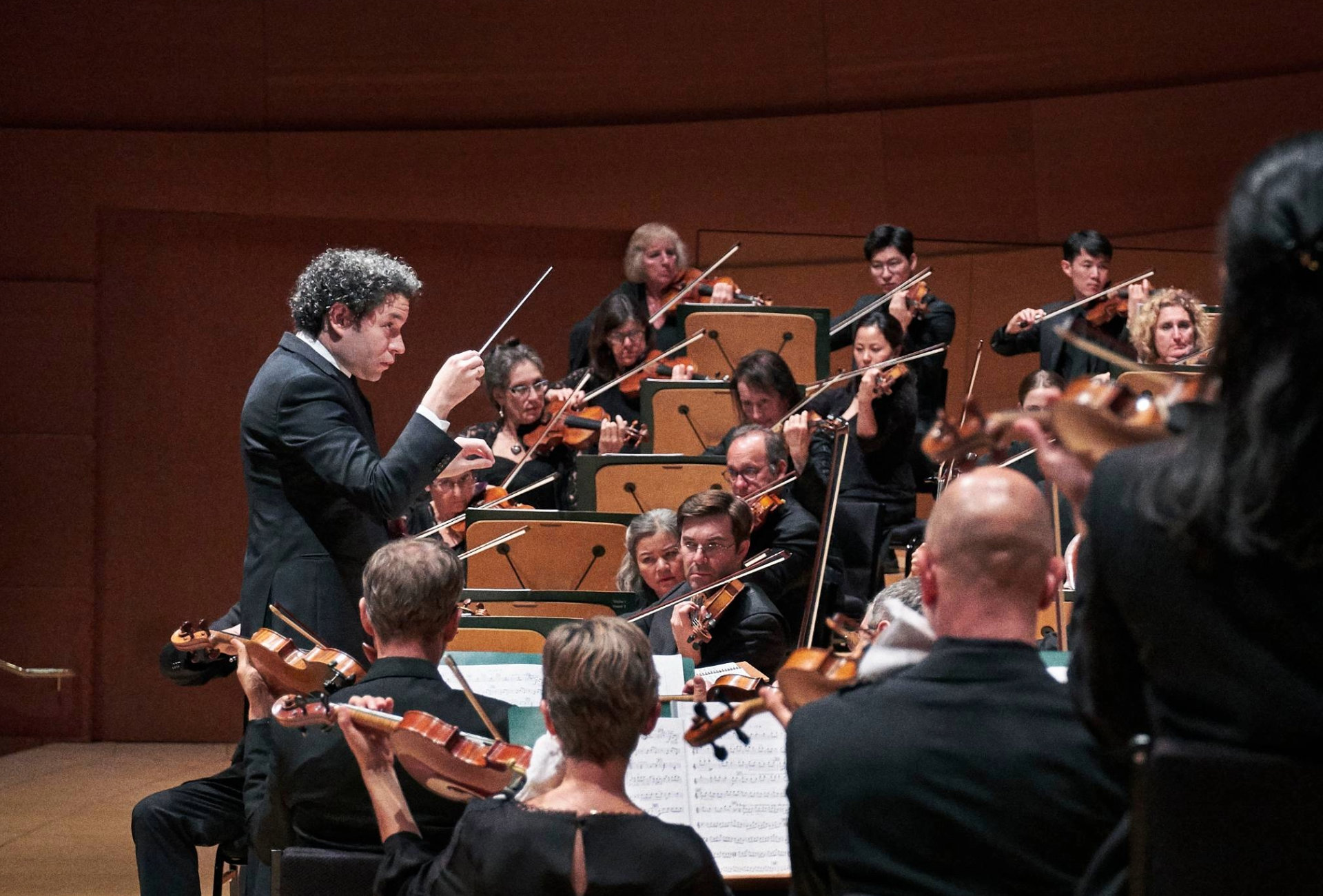 Gustavo Conducts Mahler’s Journey